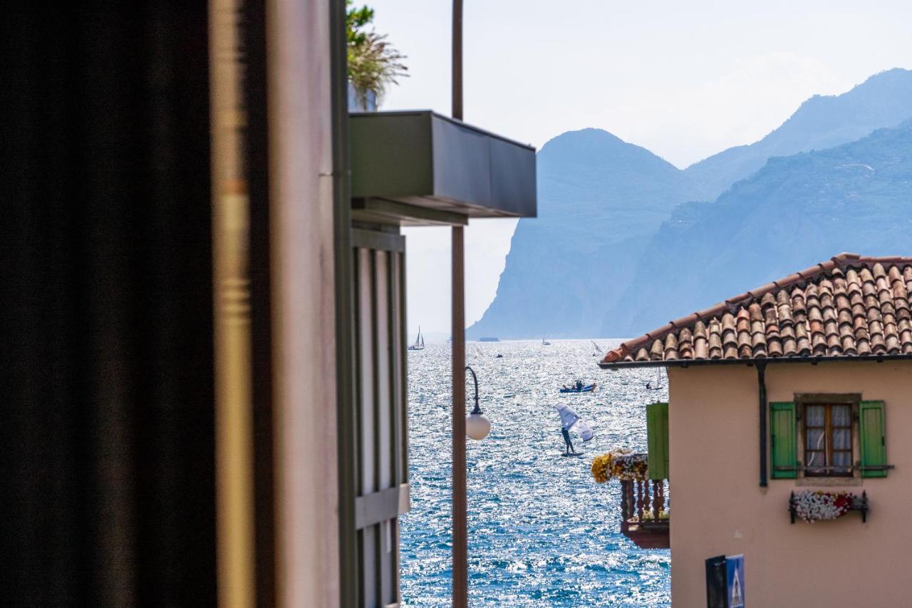 Appartamenti Vasco Renna Surf Center Torbole Sul Garda Dış mekan fotoğraf